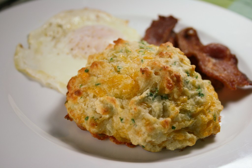 Cheddar Garlic Biscuits