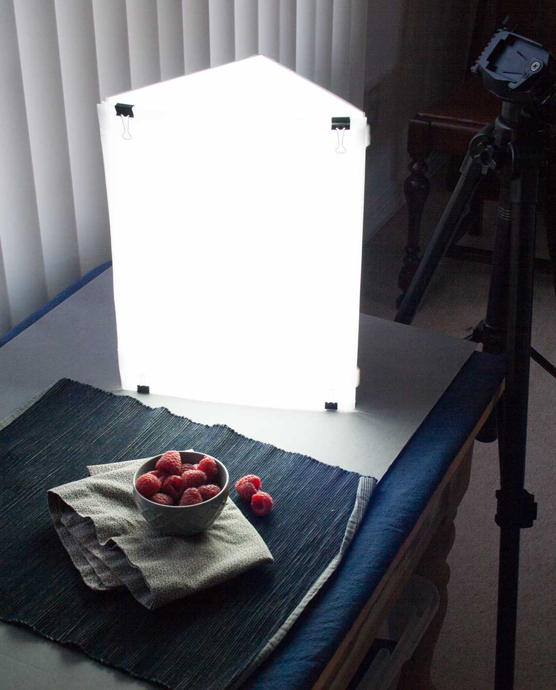 DIY photography light tutorial - learn how to build your own photography light